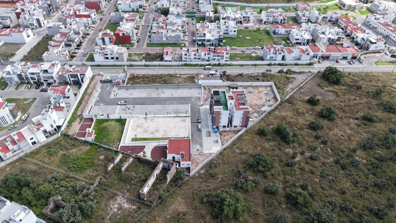 DJI_20251015134223_0002_D-min